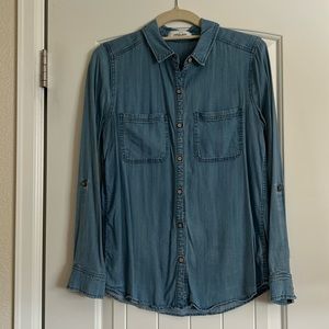 CJLA Mason Chambray Button Down a Small